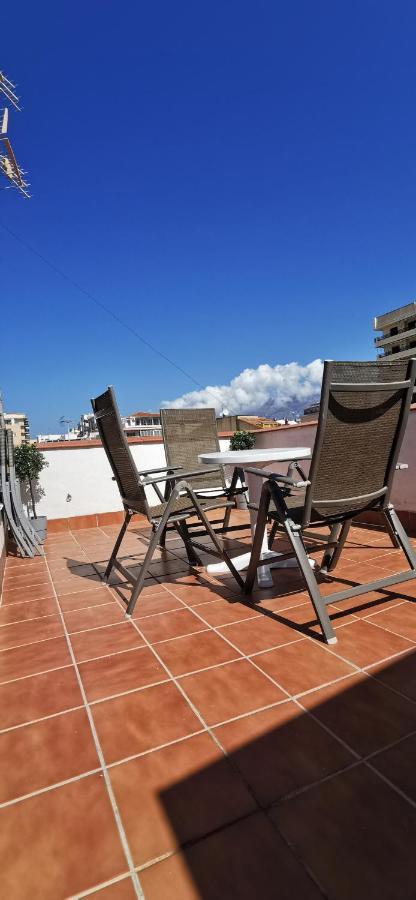 Apartamento Ático acogedor, céntrico y a 2 min de la playa. Fuengirola Exterior foto